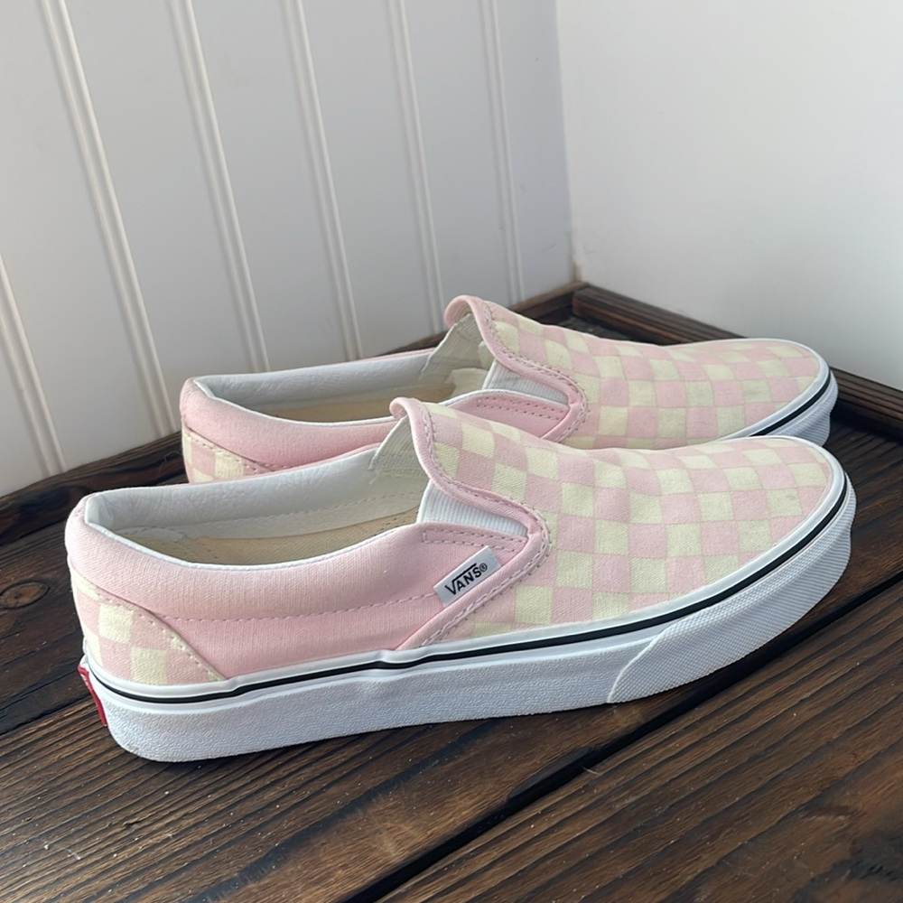New Vans Rose Pink Classic Slip-On Sneakers - Picture 5 of 7